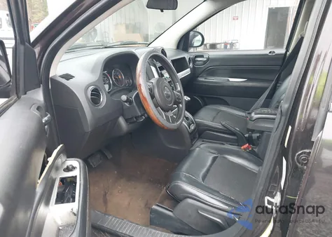 2014 Jeep Compass Latitude z USA, uszkodzony, nr VIN 1C4NJCEA2ED680330